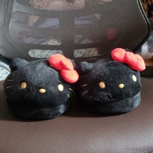 Hello Kitty Slippers: Black & Gold with a red bow